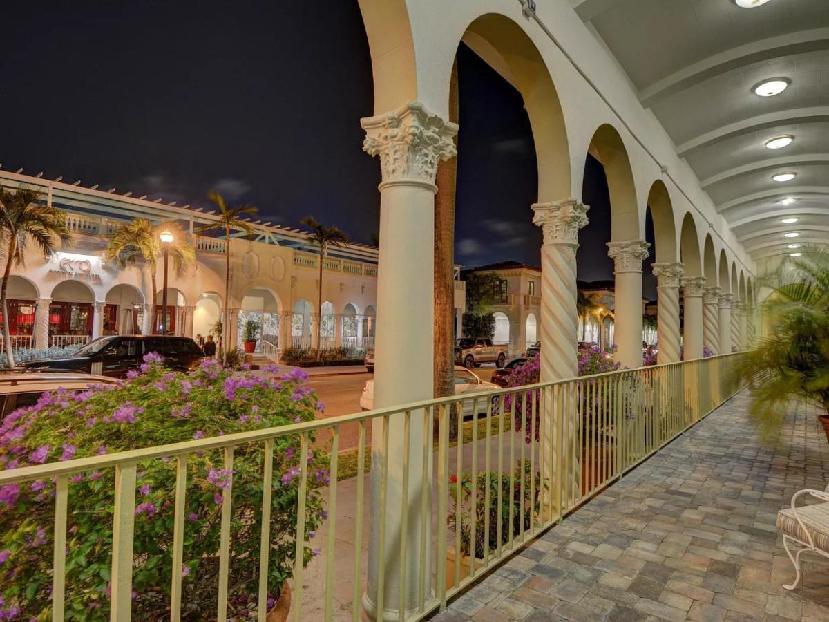 Hemingway Suites At Palm Beach Hotel Island Exterior photo